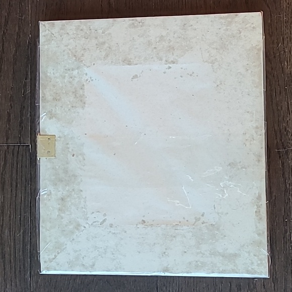 NWT. Leather art - Picture 2 of 3